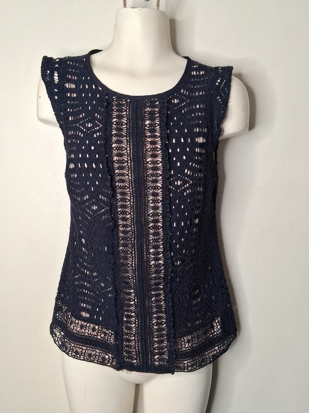 RW&CO Navy Lace Blush Pink Lined Sleeveless Top XS